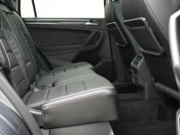 VOLKSWAGEN Tiguan Allspace (2021) — foto 5 van 10