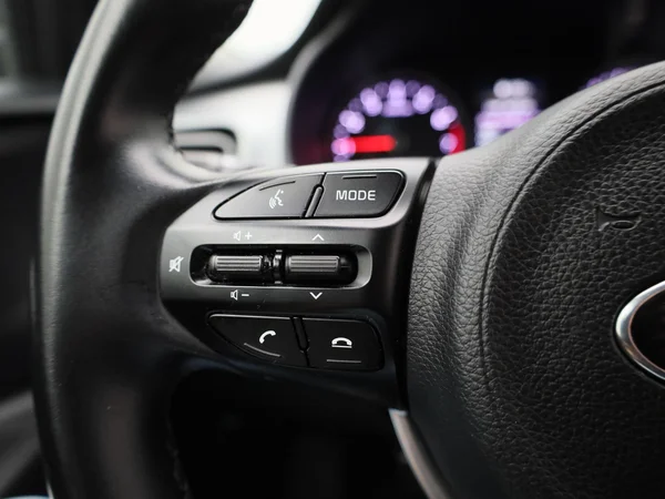 Kia Stonic (2021) — foto 9 van 35