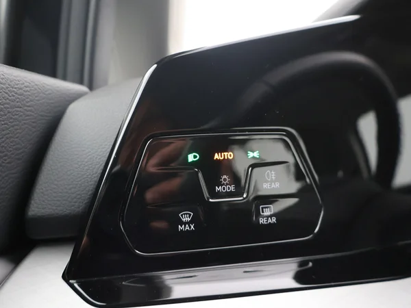 VOLKSWAGEN Golf VIII SW (2022) — foto 16 van 25