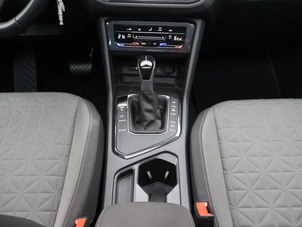 Volkswagen Tiguan (2023) — foto 9 van 33