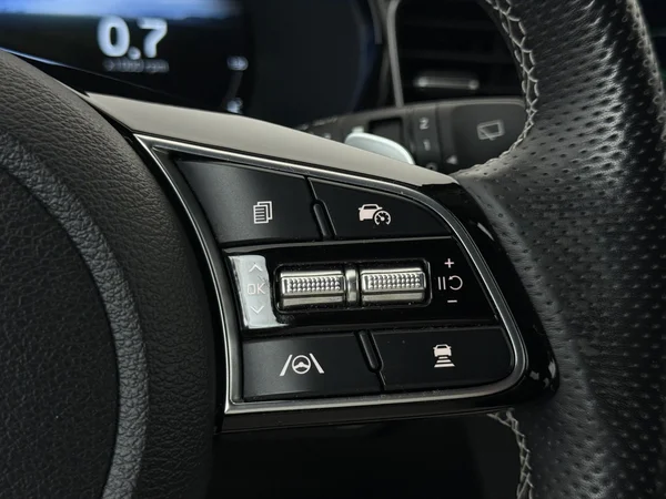 KIA Cee'd (2021) — foto 9 van 27