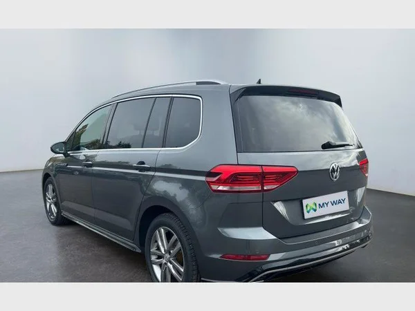 Volkswagen Touran (2020) — foto 12 van 31