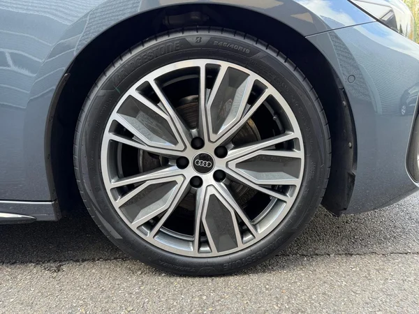 AUDI A5 Avant (2025) — foto 16 van 24