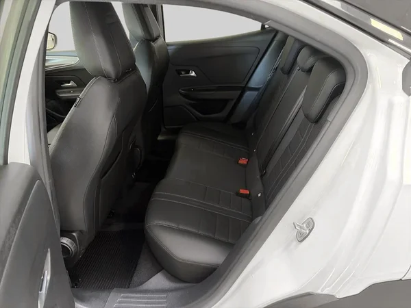 Opel Mokka (2021) — foto 6 van 22