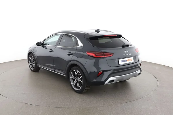 Kia XCeed (2021) — foto 10 van 16