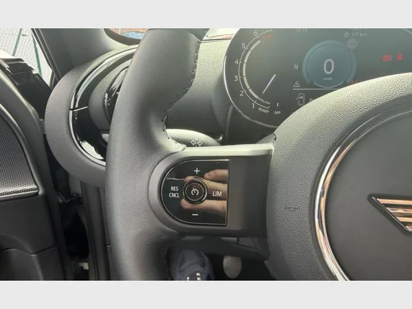MINI Mini Clubman (2022) — foto 11 van 20