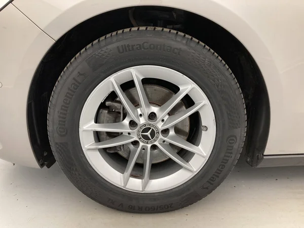 MERCEDES-BENZ B 180 (2020) — foto 28 van 36