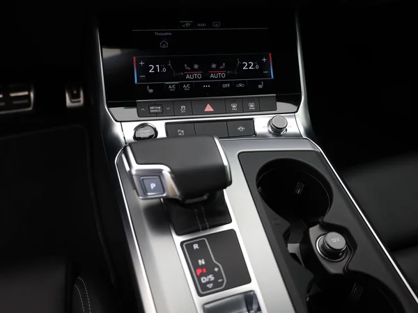 AUDI A6 Avant PHEV (2024) — foto 5 van 23