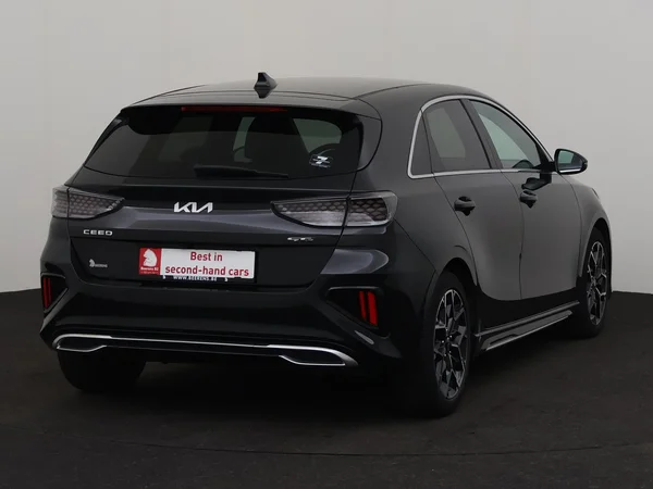 KIA Cee'd (2021) — foto 21 van 27