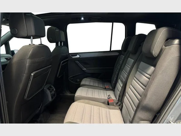 Volkswagen Touran (2024) — foto 3 van 32