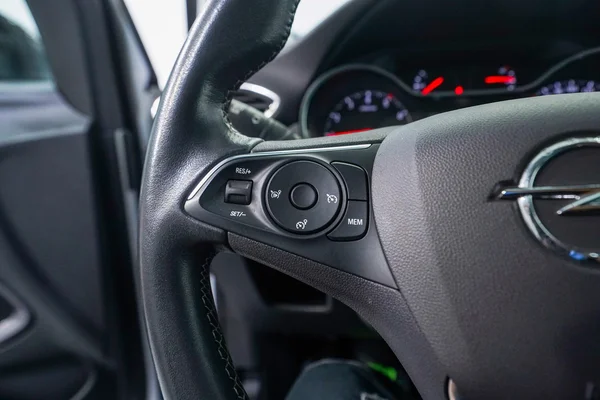 Opel Crossland (2021) — foto 13 van 80