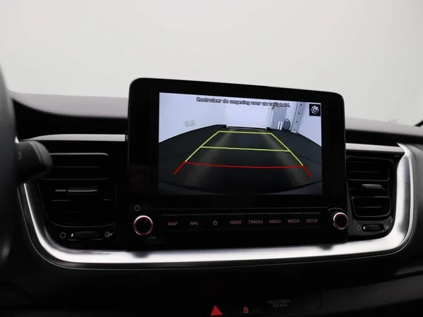 Kia Stonic (2018) — foto 3 van 19