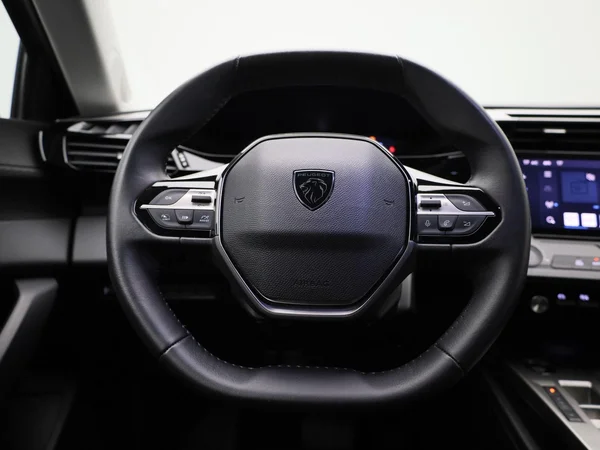 Peugeot 308 (2024) — foto 38 van 40
