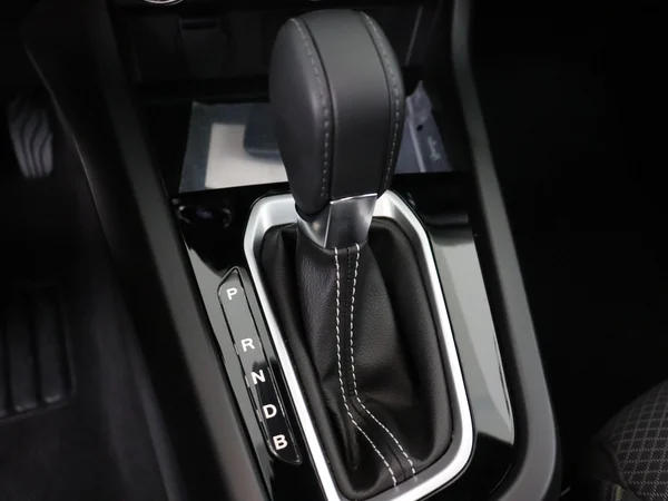 RENAULT Arkana (2024) — foto 4 van 28