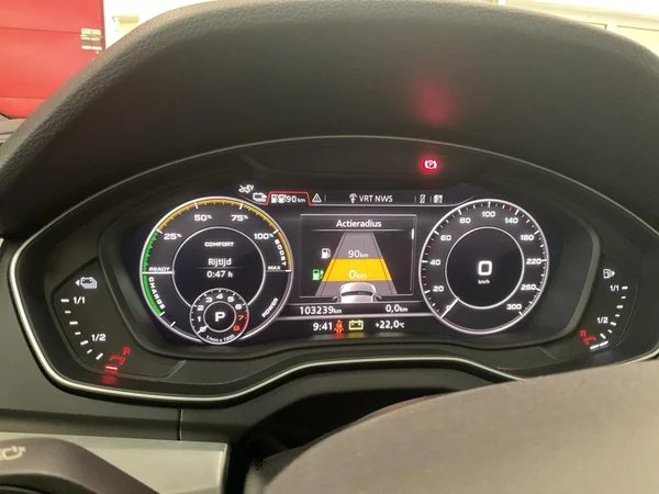 AUDI Q5 PHEV (2021) — foto 6 van 22