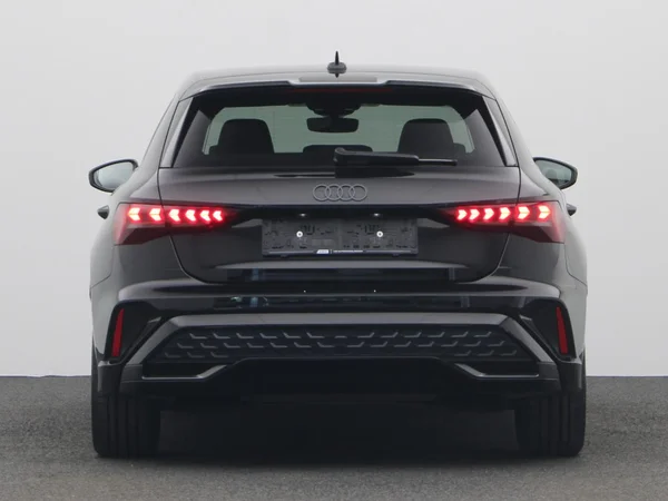 AUDI A3 Sportback (2025) — foto 18 van 21