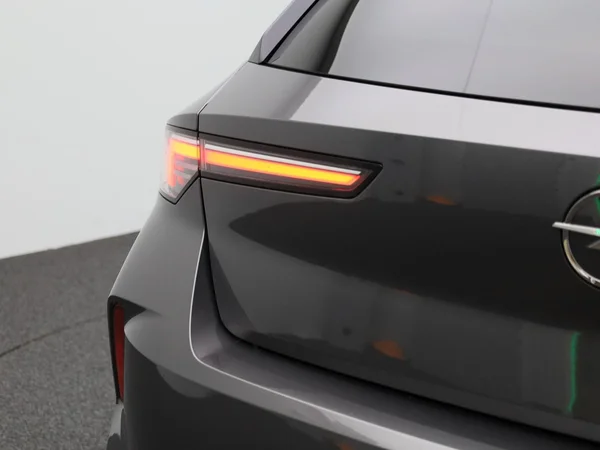 Opel Astra (2023) — foto 27 van 37
