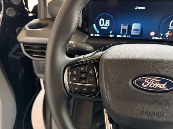Ford Transit Custom — foto 6 van 19
