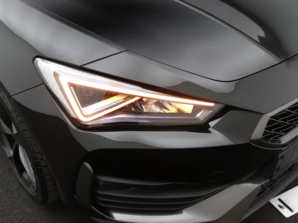 CUPRA Leon ST (2025) — foto 8 van 24