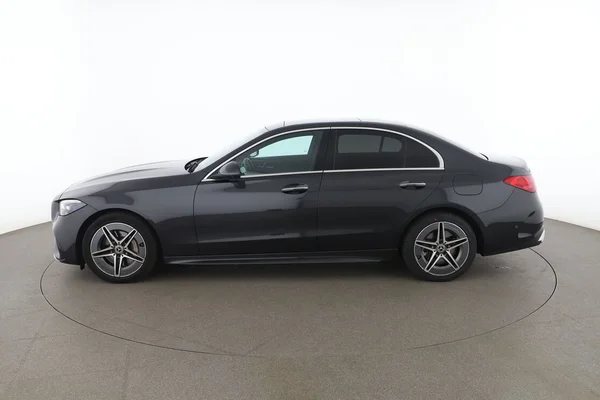 Mercedes-Benz C-Klasse (2024) — foto 12 van 18