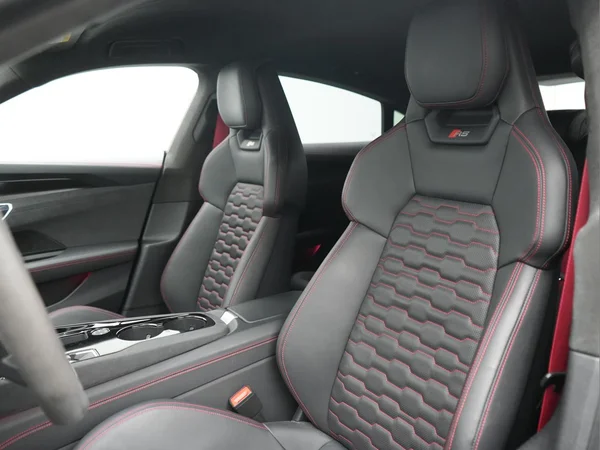 AUDI RS e-tron GT (2021) — foto 32 van 35