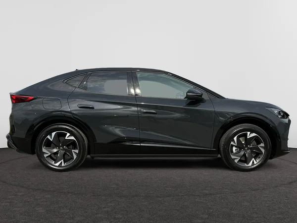 CUPRA Tavascan (2025) — foto 13 van 15