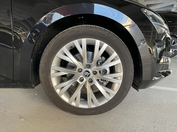 SKODA Superb Combi (2024) — foto 5 van 24