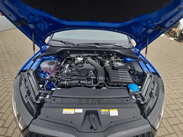 SKODA Octavia Combi (2025) — foto 5 van 24