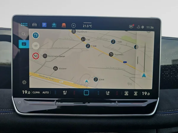 VOLKSWAGEN Tiguan (2026) — foto 2 van 16