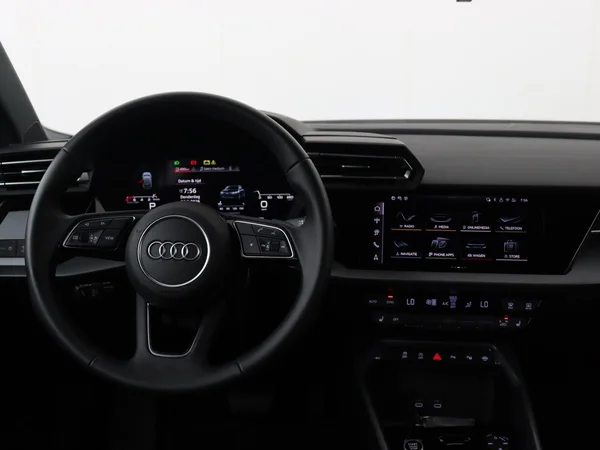 AUDI A3 Sportback (2025) — foto 14 van 18