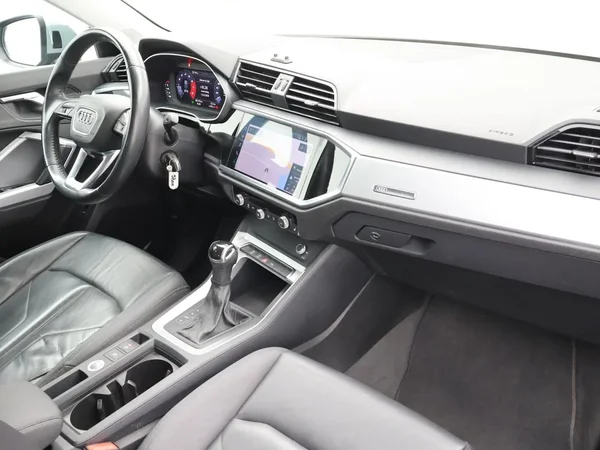 Audi Q3 (2019) — foto 21 van 27