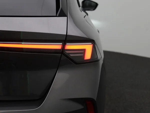 Opel Astra (2023) — foto 25 van 37