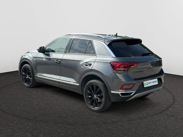 VOLKSWAGEN T-Roc (2022) — foto 16 van 22