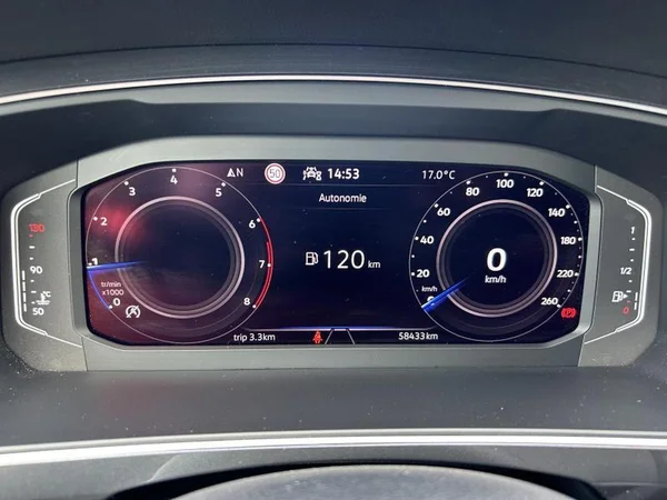 VOLKSWAGEN Tiguan (2022) — foto 8 van 32