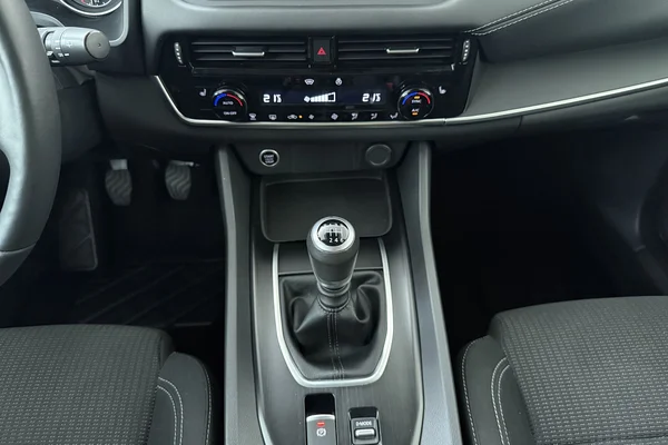 Nissan Qashqai (2023) — foto 4 van 20