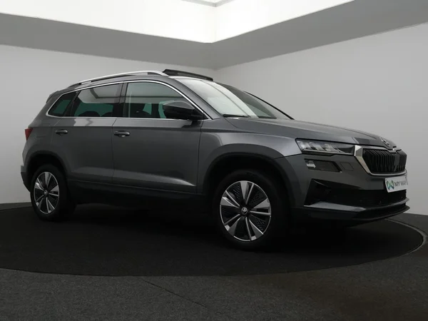SKODA Karoq (2022) — foto 4 van 28