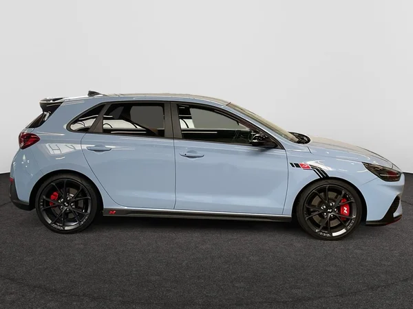 HYUNDAI i30 N (2023) — foto 17 van 20