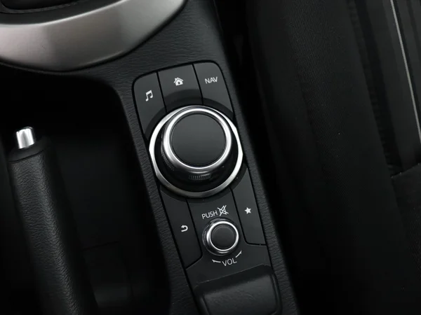 MAZDA 2 (2021) — foto 17 van 26