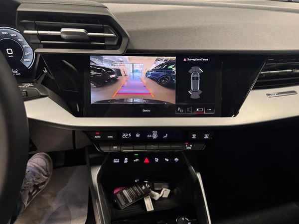 AUDI A3 Allstreet PHEV (2025) — foto 5 van 24