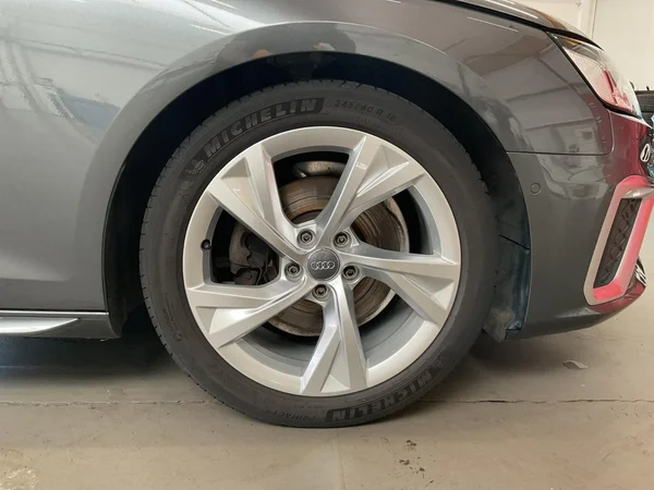 AUDI A4 SW (2020) — foto 17 van 24