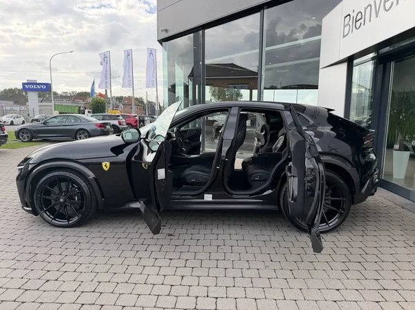 Ferrari Purosangue (2025) — foto 25 van 37