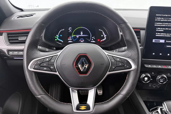 Renault Arkana E-TECH (HEV) (2022) — foto 11 van 28