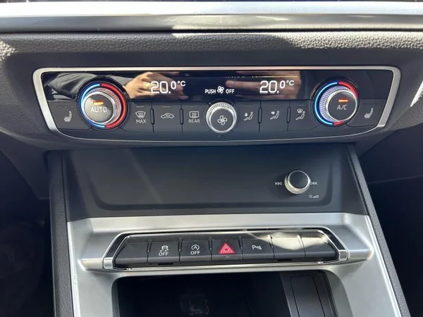 AUDI Q3 Dsl (2019) — foto 16 van 37