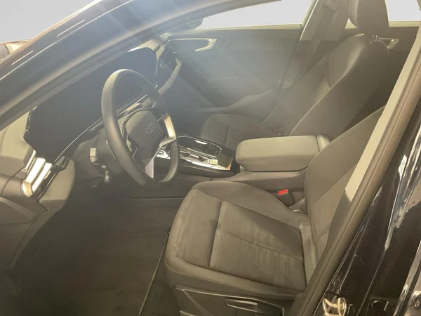 AUDI A5 Avant (2025) — foto 3 van 24