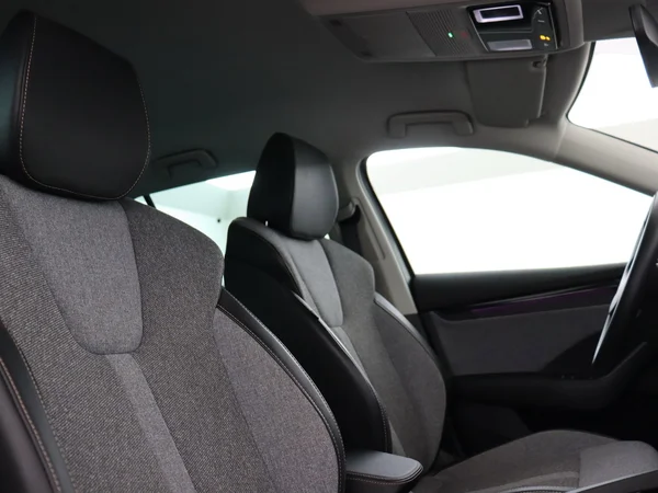 SKODA Octavia Combi (2024) — foto 19 van 19