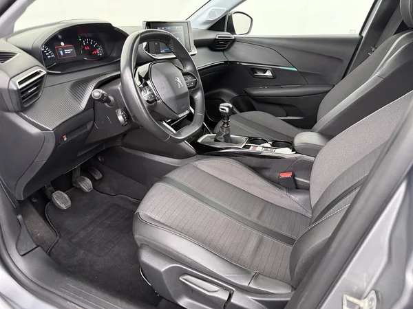 PEUGEOT 208 (2022) — foto 4 van 24