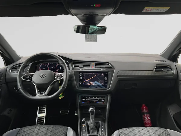 VOLKSWAGEN Tiguan (2023) — foto 17 van 20