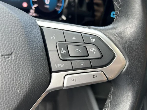 VOLKSWAGEN Golf VIII Dsl (2023) — foto 24 van 35