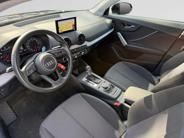 AUDI Q2 (2018) — foto 6 van 17