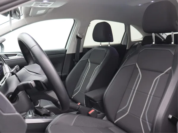 VOLKSWAGEN Taigo (2024) — foto 6 van 16